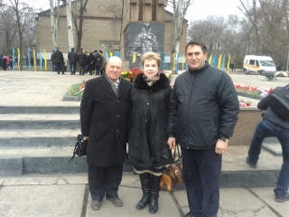 Ольга Рулева и Фаиг Алиев возложили цветы к Братской могиле
