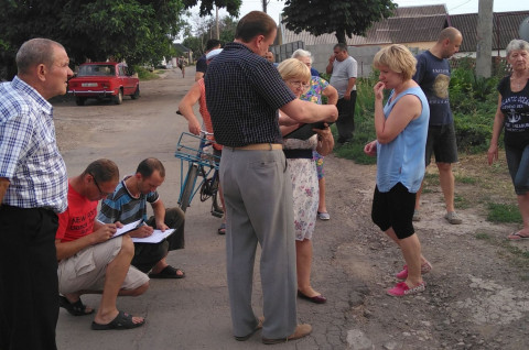Игорь Вовкозуб провел встречу с жителями улицы Нагорной
