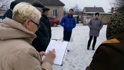Иван Грунин провел выездную встречу с жителями Долгинцевского района