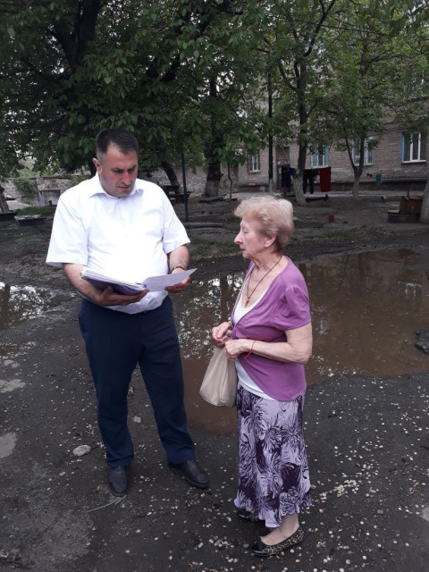 Фаіг Алієв провів виїзну зустріч на вулиці Вокзальна