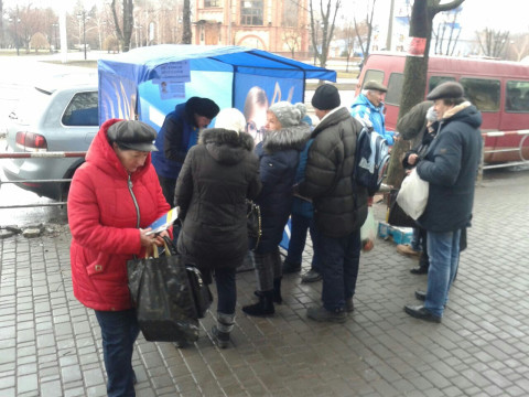27 февраля отрытые общественные приемные ВО «Батьківщина» продолжили работу во всех районах города Кривого Рога