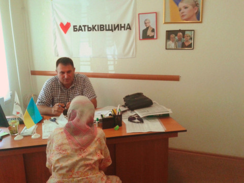 Депутат Металлургического районного в городе совета Алиев Фаиг провел прием граждан
